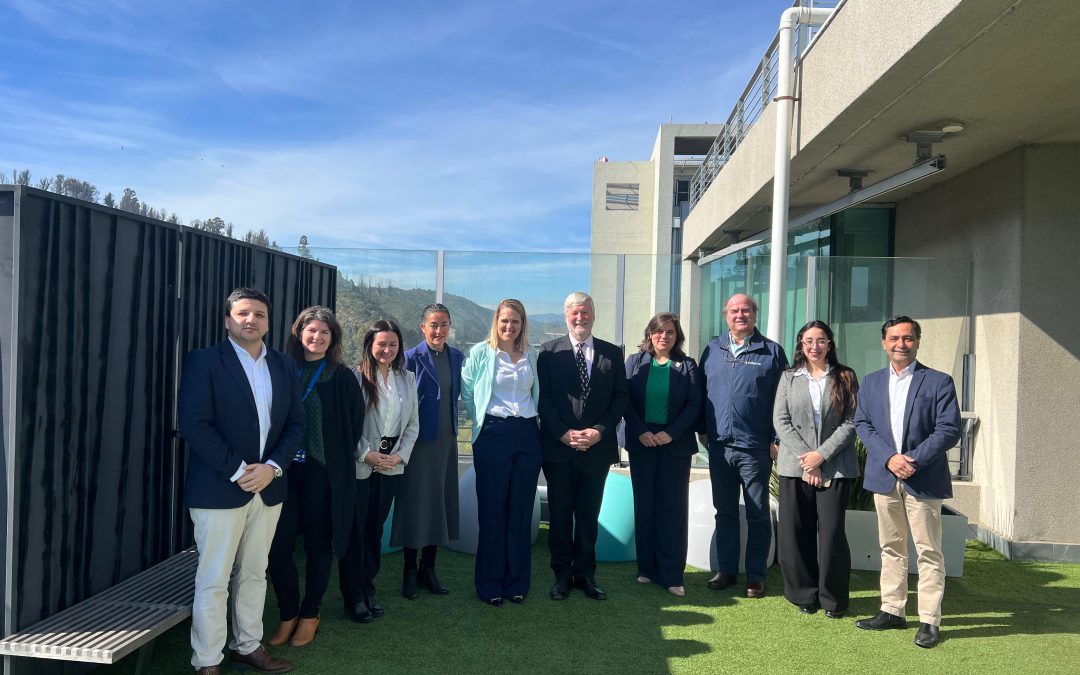 Embajadora de Canadá visitó el Distrito V21