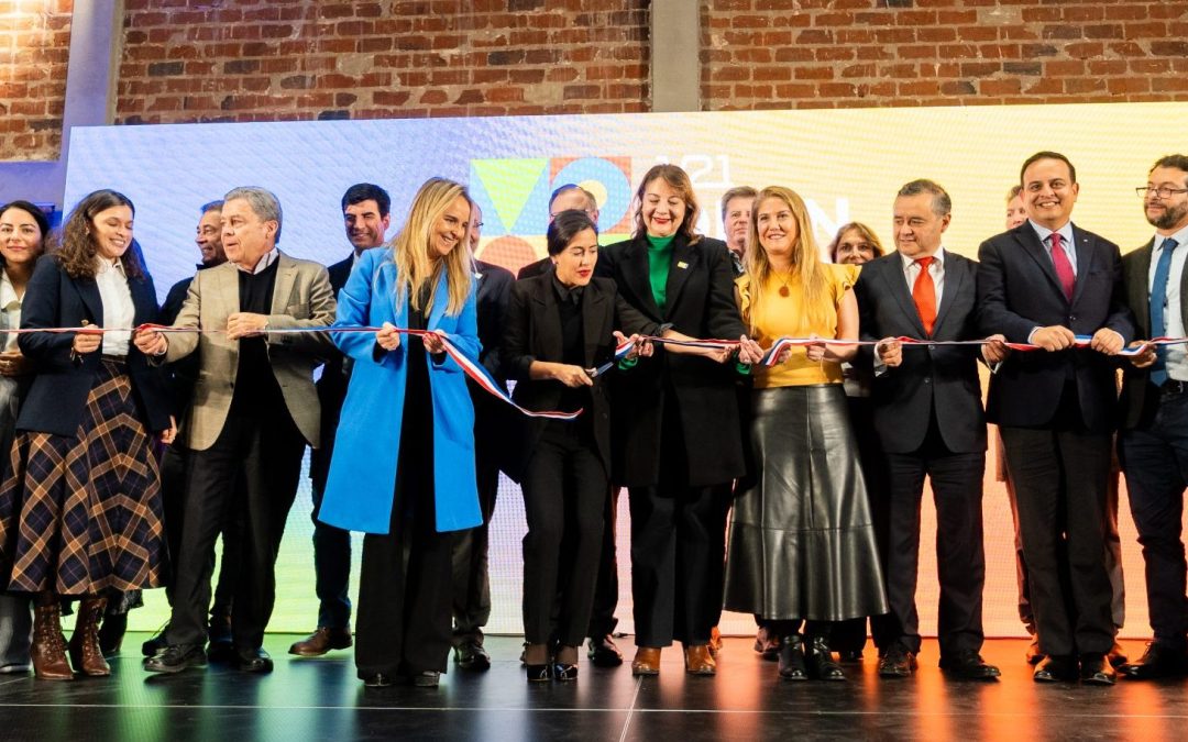 El Tren de la Innovación marcó el inicio de V21 Open Fest, organizado por el Distrito V21 conectando al ecosistema regional